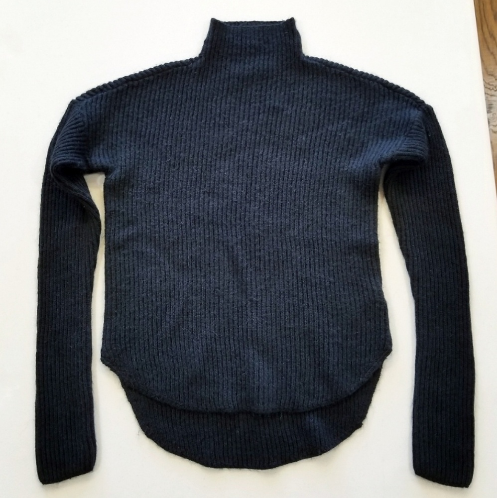 Women's express black sweater xs